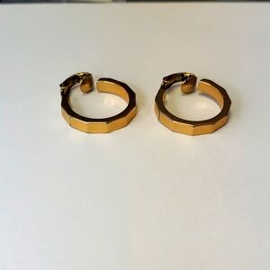 Vintage Avon clip on earrings